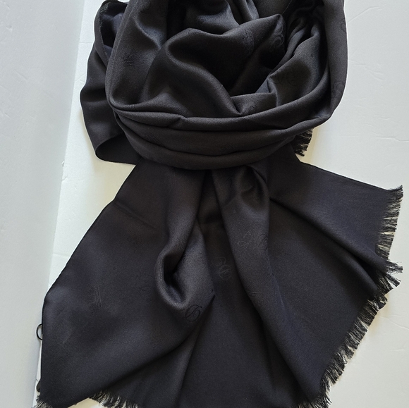 Dolce & Gabbana Scarf Black - Picture 2 of 7